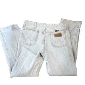 Wrangler Light wash Blue Denim Jeans 33x30